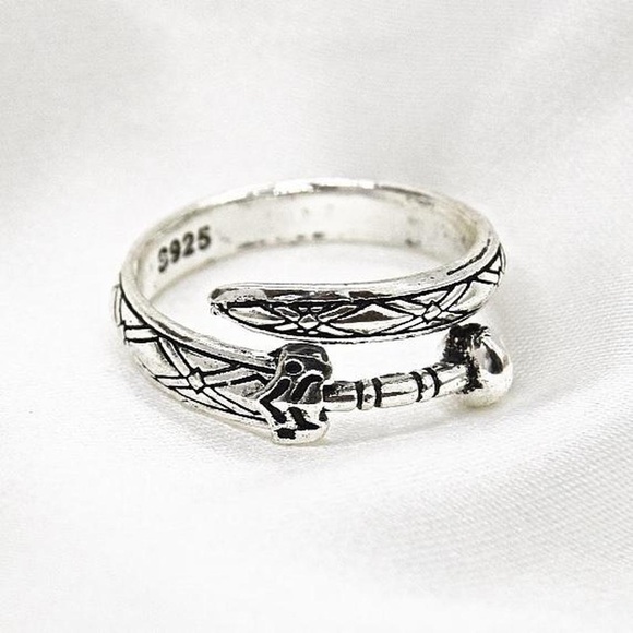 Sword Ring - Picture 1 of 7